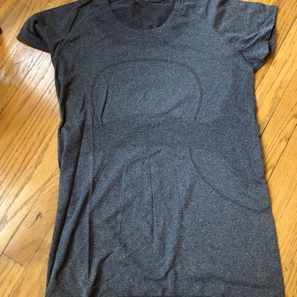 Lululemon running t-shirt